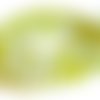 1 fil de 100 perles en verre bicolore blanc et jaune  8mm