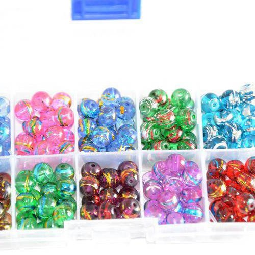 1 boite de 200 perles en verre tréfilé  8mm à 10 compartiments  mélange de couleur ( 20 de chaque couleur) 