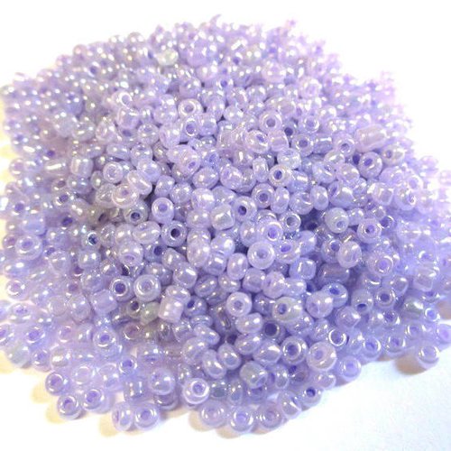 10gr perles de rocaille mauve nacré en verre  2mm (environ 800 perles)