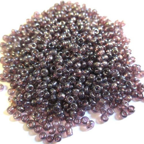 10gr perles de rocaille violet brillant en verre  2mm (environ 800 perles)