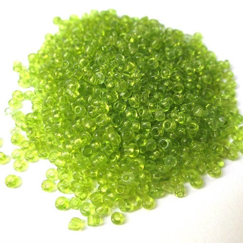10gr perles de rocaille vert transparent en verre  2mm (environ 800 perles)