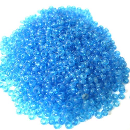 10gr perles de rocaille bleu en verre  2mm (environ 800 perles)
