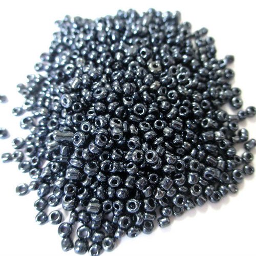 10gr perles de rocaille noir brillant en verre  2mm (environ 800 perles)