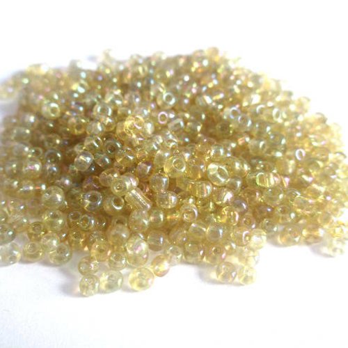 10gr perles de rocaille jaune arc en ciel 2mm (environ 800 perles)