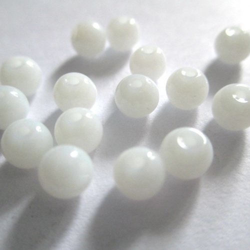 100 perles blanche en verre 4mm