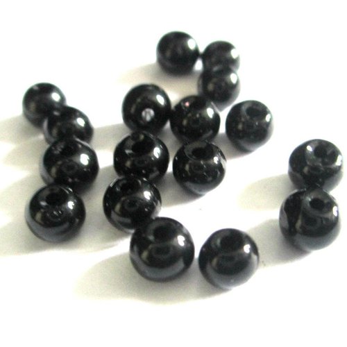 50 perles noire en verre 4mm