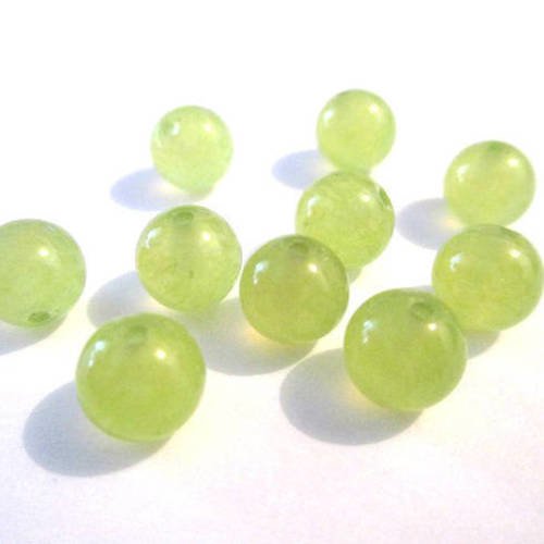10 perles jade naturelle vert clair  8mm (42) 