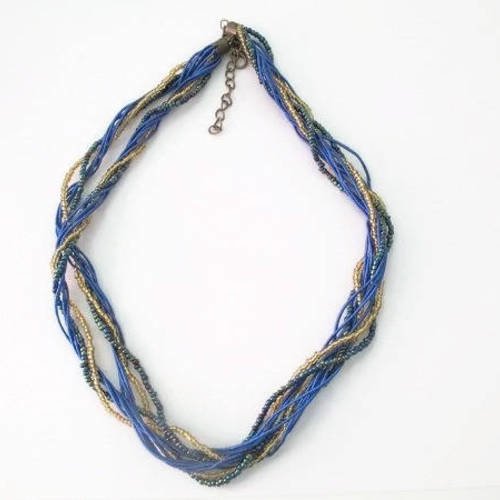1 collier tour de cou  44cm  en fil nylon bleu et perles de rocailles  bleu et doré 