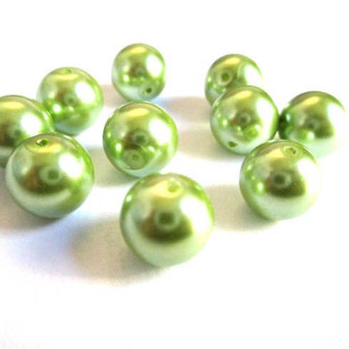 10 perles nacré  vert anis en verre 10mm (f-05) 