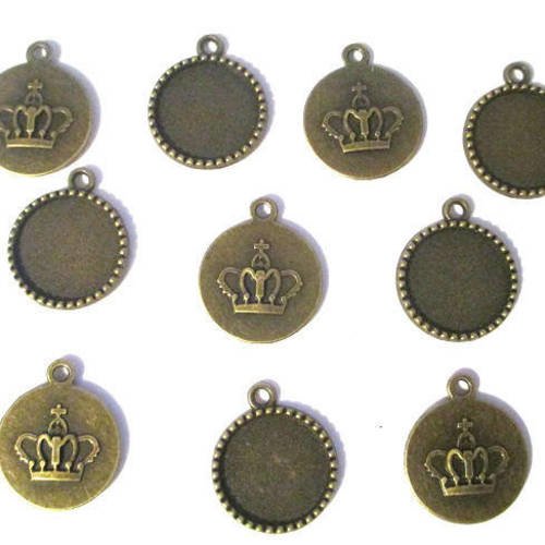 10 pendentifs support cabochon couleur bronze motif couronne  26x22m 