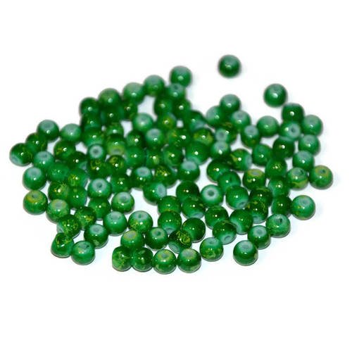 50 perles en verre couleur vert tacheté  jaune 4mm 