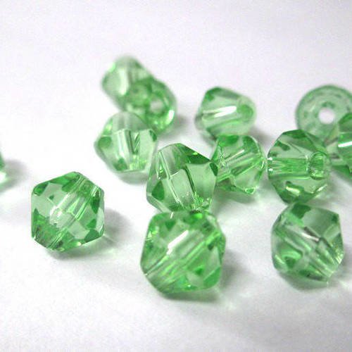 20 perles vert toupies en verre 6mm 