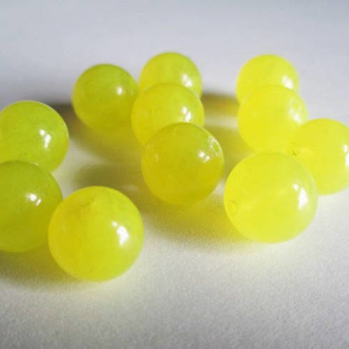 10 perles jade naturelle jaune fluo10mm 