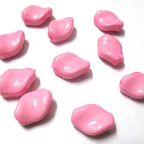 10 perles acrylique rose torsion losange 15x11x6mm 