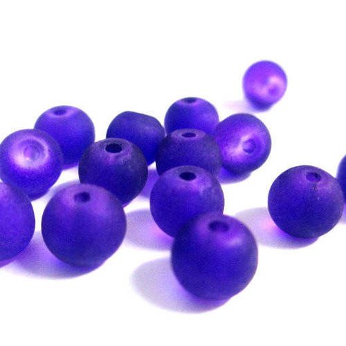 20 perles givré violet foncé en verre  6mm (j-18) 