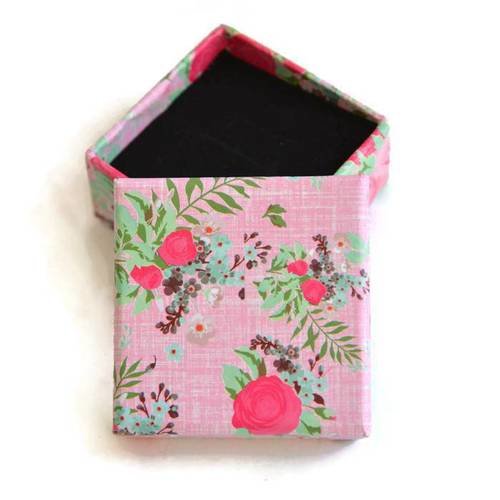 1 boite à bijoux pour bague motif fleur couleur rose   26x50mm 