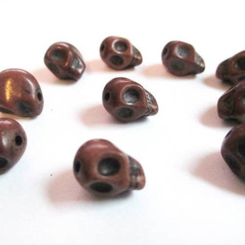 10 perles marron en turquoise de synthèse tête de mort  9x7.5x9mm 
