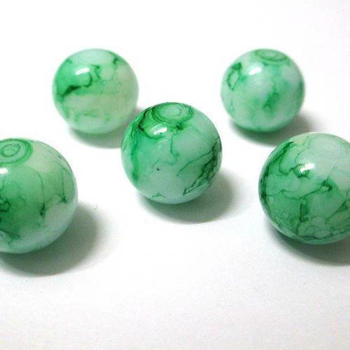 5 perles blanche tréfilé vert  en verre 14mm  (n-12) 
