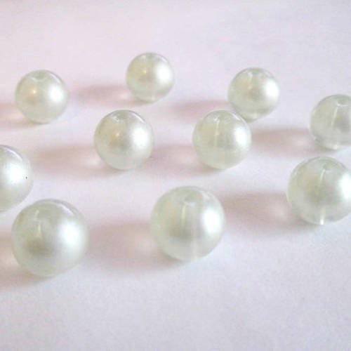 10 perles blanc brillant en verre  10mm 