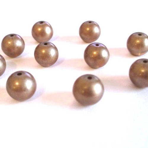 10 perles marron brillant en verre  10mm 
