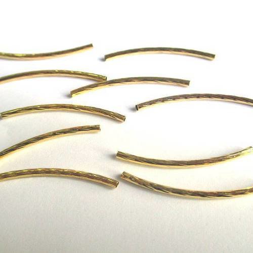 10 perles tubulaires en laiton  courbé couleur doré  35mm 