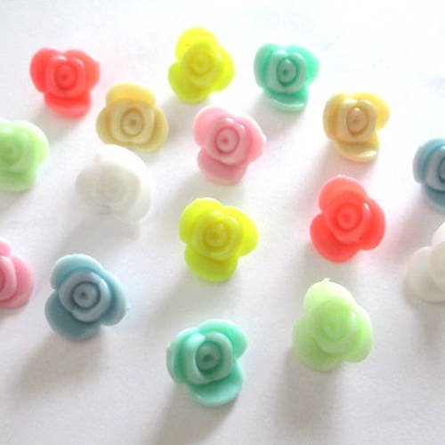 Lot de 16 perles acrylique forme fleur mélange de couleur 15x15x8mm 