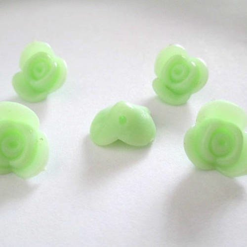 5 perles acrylique forme fleur couleur vert clair 15x15x8mm 