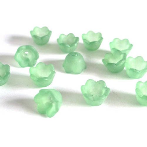 10 perles fleur acrylique givré vert 10x6mm 