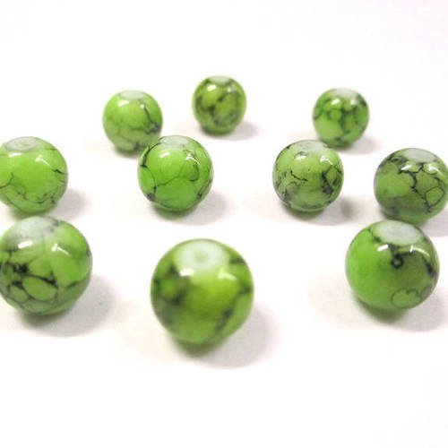 10 perles vert anis tréfilé noir en verre 8mm (n-32) 