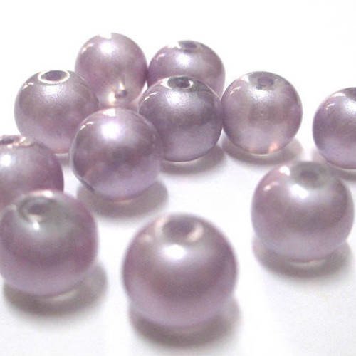 10 perles mauve brillant  en verre  8mm 