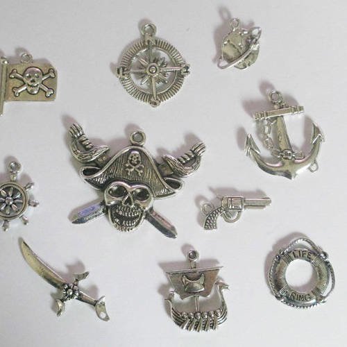 Lot de 10 breloques pirates métal couleur argenté vieilli 