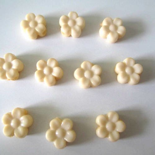 10 perles acrylique fleur crème 8.5x9x4 mm 