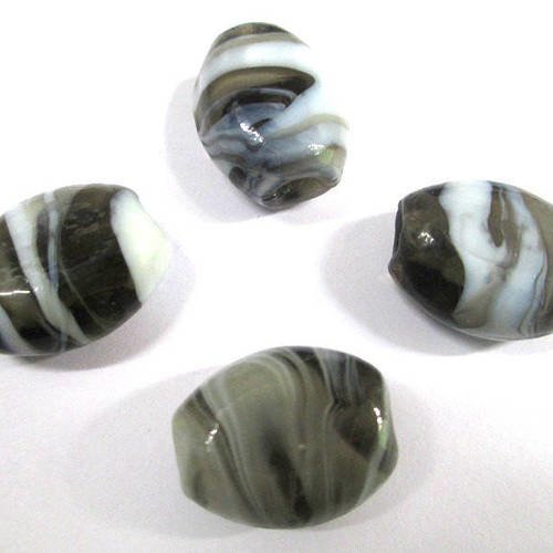 4 perles en verre ovale marron et blanc 22x18mm 