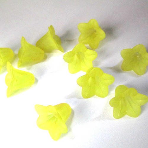 10 perles forme fleur en acrylique couleur jaune 12x17mm 