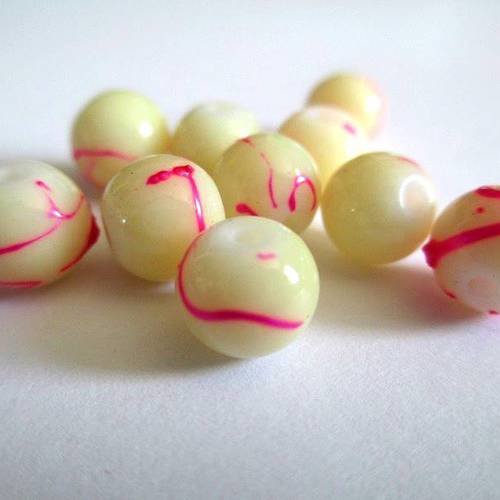 10 perles écru  tréfilé rose en verre peint 8mm (a-04) 