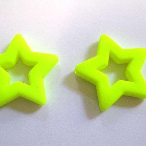 2 perles étoile jaune fluo acryliques caoutchouté 27x26mm 