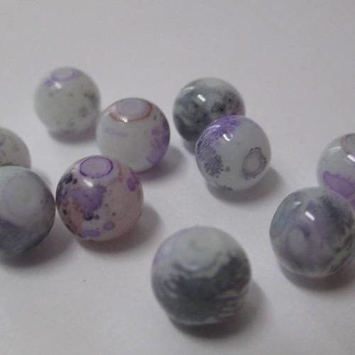 10 perles blanc moucheté gris et mauve en verre  8mm (h-13) 
