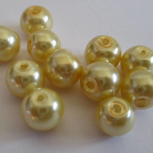 10 perles nacré jaune en verre peint 8mm (d-10) 