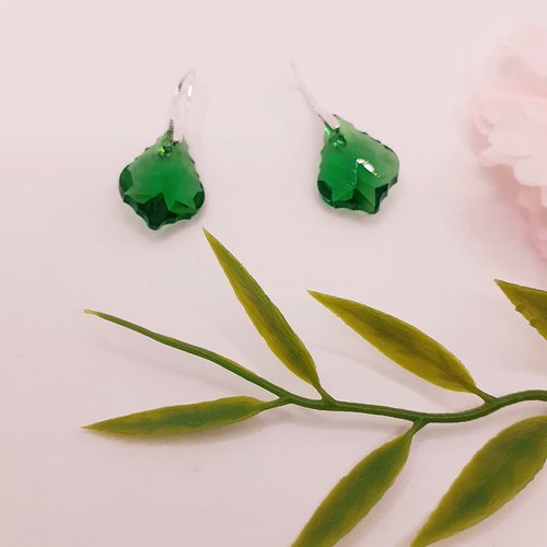 Boucles oreilles gouttes cristal vert, bijou à offrir