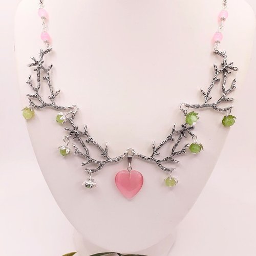 Collier mariage artisanal, pendentif coeur rose branches argentées. bijou à offrir.