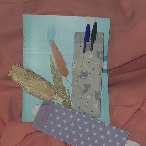 Marque-page porte stylo