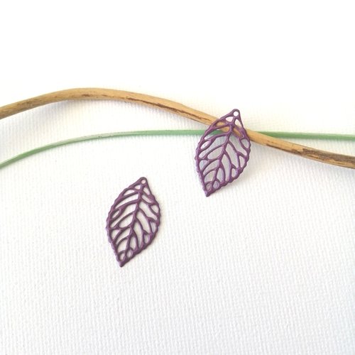 2 estampes feuilles violettes 23×13mm
