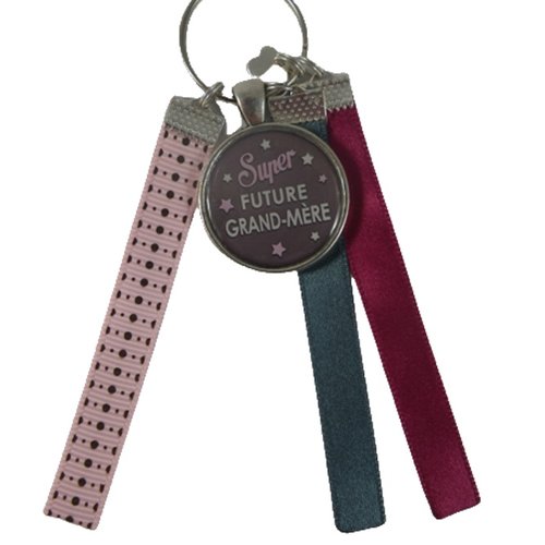 Porte clés rose et gris "super future grand-mère"