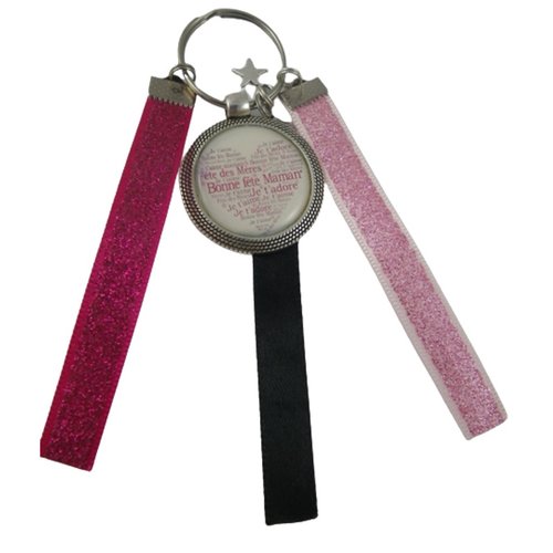 Porte clés "bonne fête maman" rose et noir