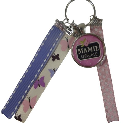 Porte clés rose, mauve et papillons "mamie géniale"