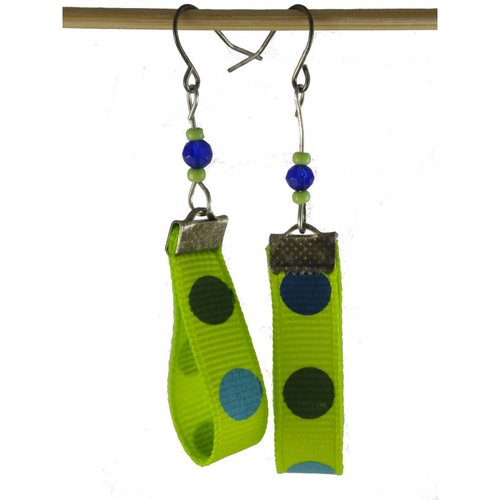 Boucles d'oreilles vertes et pois