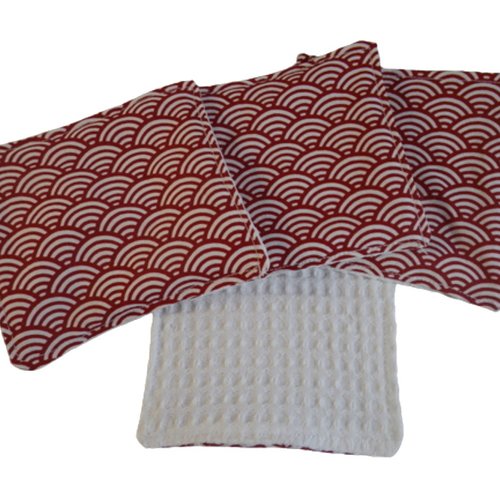 Lot de 4 lingettes démaquillantes rouges et blanches