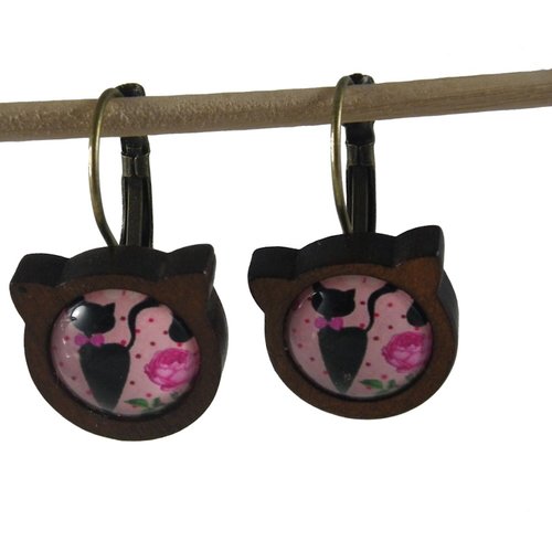 Boucles d'oreilles chat et rose fond rose à pois