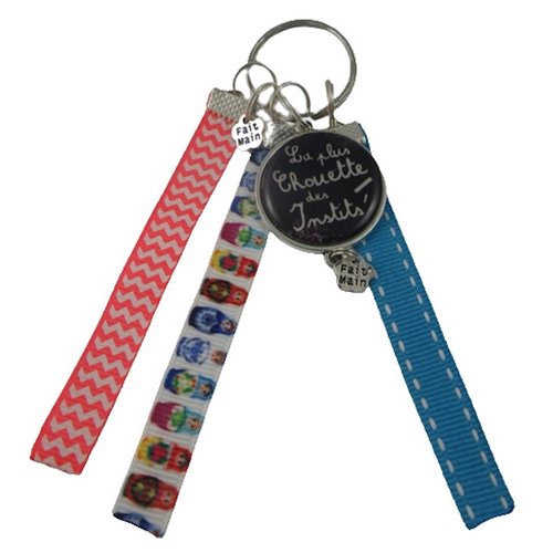 Porte clés multicolore "la plus chouette des instits"