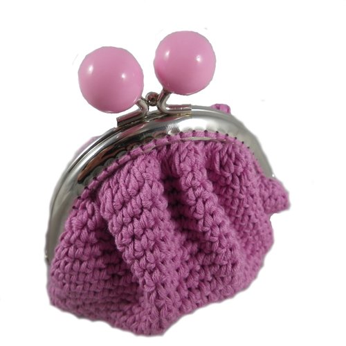 Porte monnaie rose au crochet